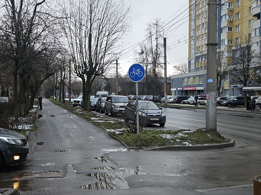 В Иванове территория у детской поликлиники на Ермака преобразилась  